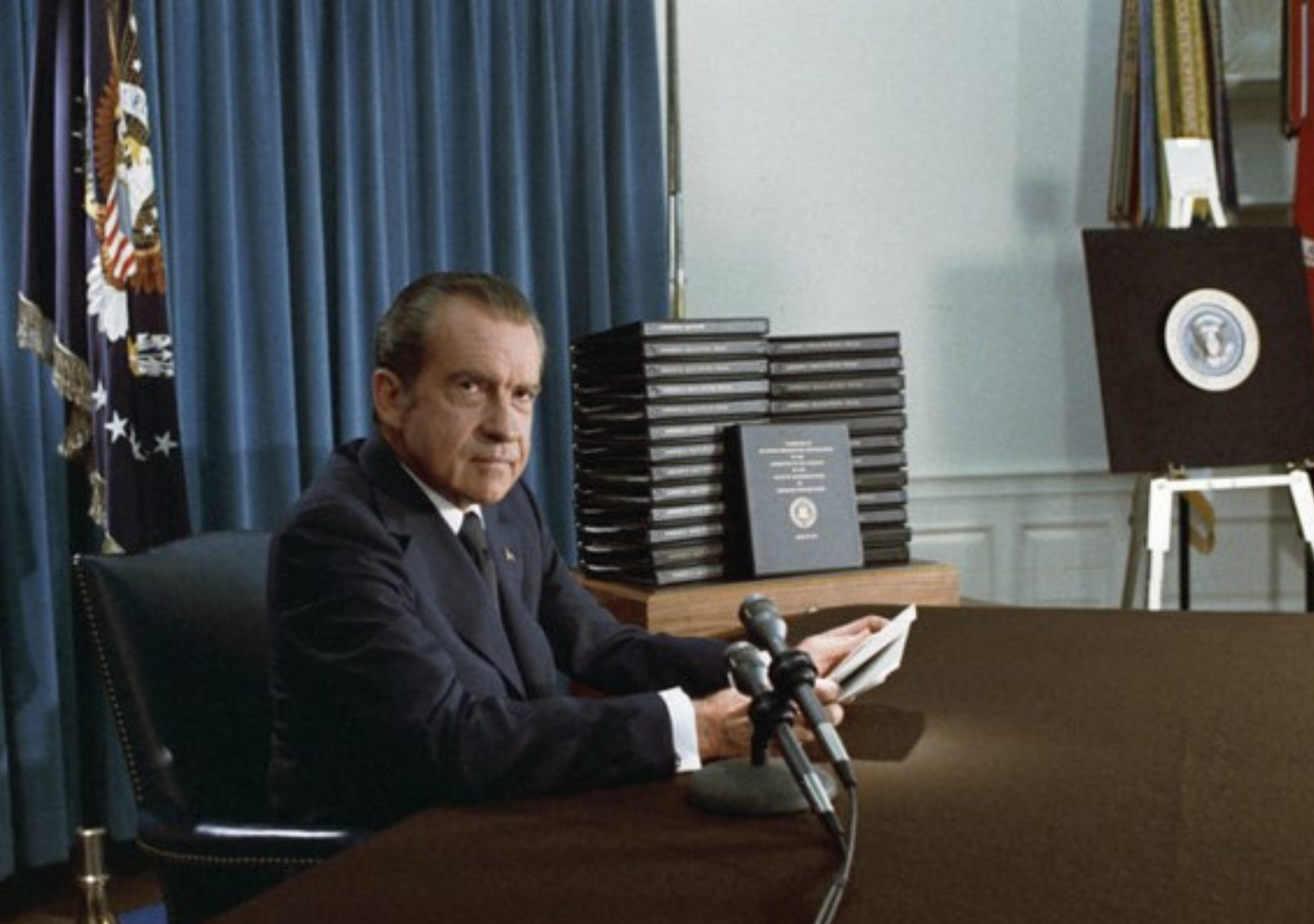 1974 - Richard Nixon resigns