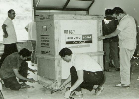 Installing UNIVAC 1004